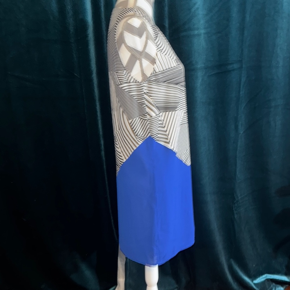 Black and White Striped Dress with Blue Bottom by THML Size Small - Picture 4 of 10